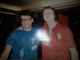 Dennis with Eric Bristow Dec 1987 (1)